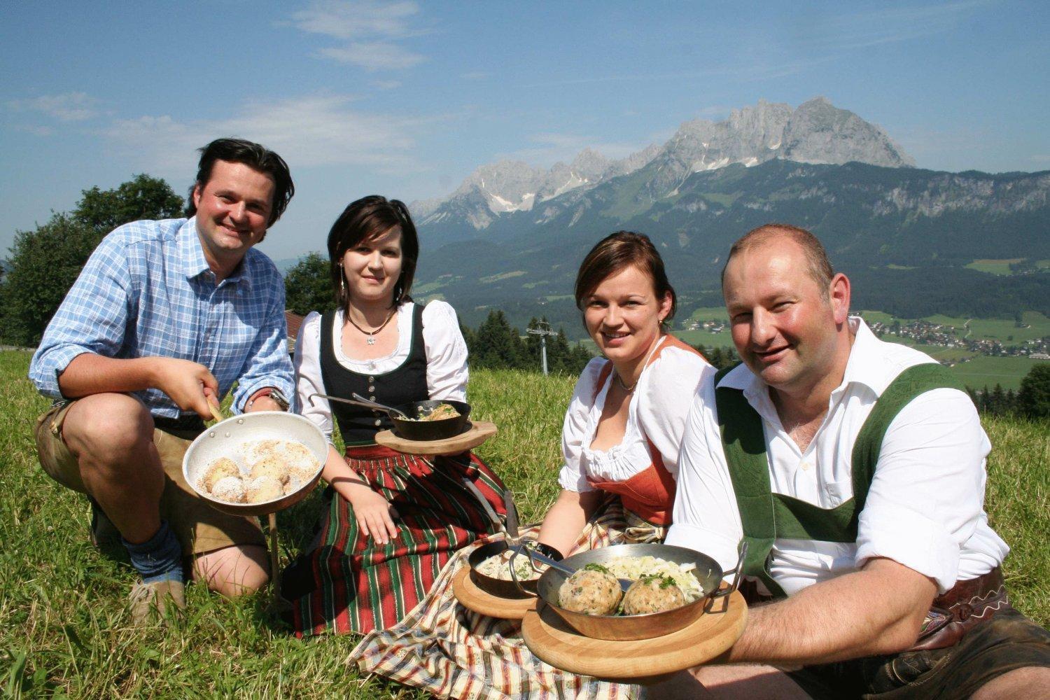 Hotel-Gasthof Zur Schoenen Aussicht Sankt Johann in Tirol Exterior foto